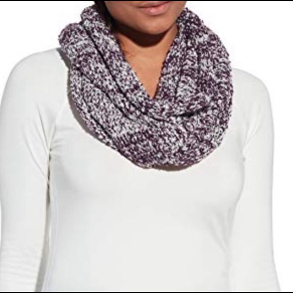 Calia by Carrie Underwood infinity scarf